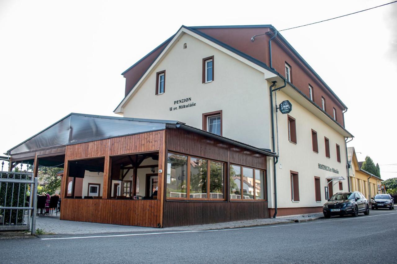 Hostinec A Penzion U Sv. Mikulase Hať Eksteriør billede