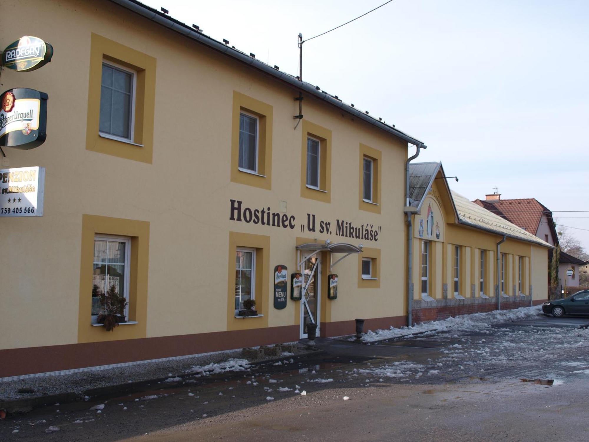 Hostinec A Penzion U Sv. Mikulase Hotel Hať Eksteriør billede